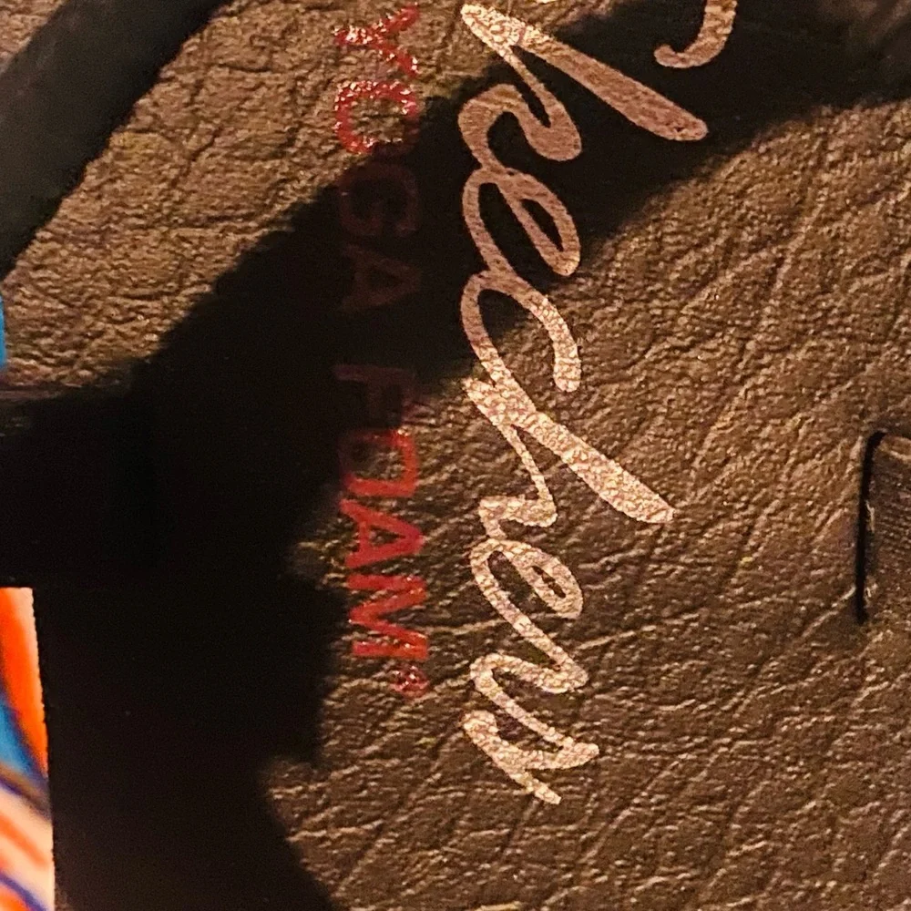 Sketchers rhinestone sling back thong with yoga, Yoga Foam cushioned /Size 9